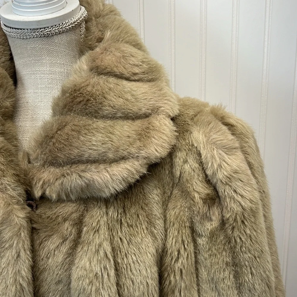 Vintage Jordache Faux Fur Glam Longline‎ Jacket Tan Satin Lined Made In USA Sz L